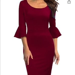 3/$15 🙌🏼 Red scoop neck bell sleeve dress